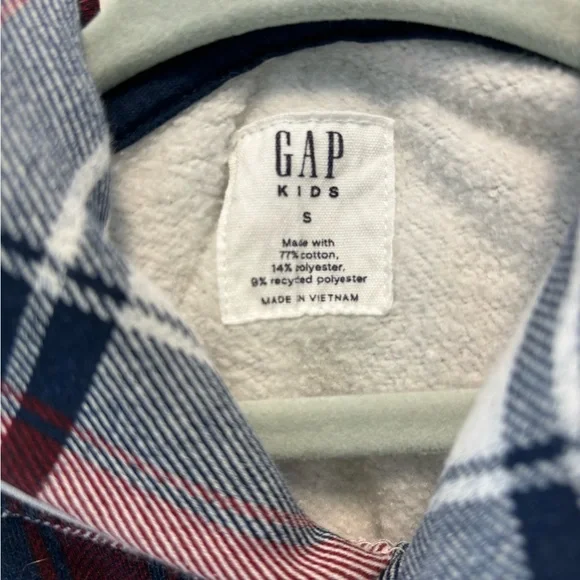 GAP kids boys sweatshirt. - Picture 3 of 3